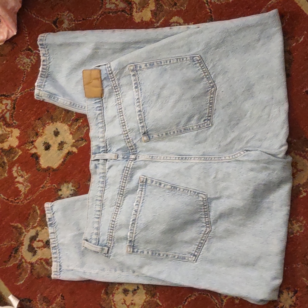 Light Blue Aeropostale Mom Jeans - Picture 9 of 10